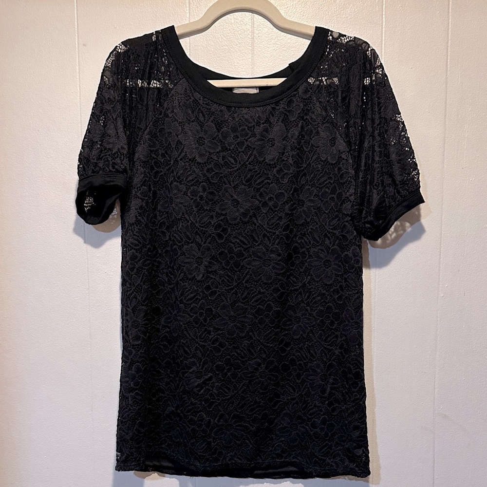 Bibi black lace top size m‎